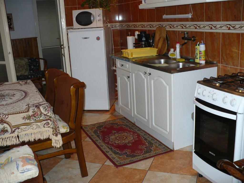 Kitty Apartman Apartamento Miskolc Exterior foto